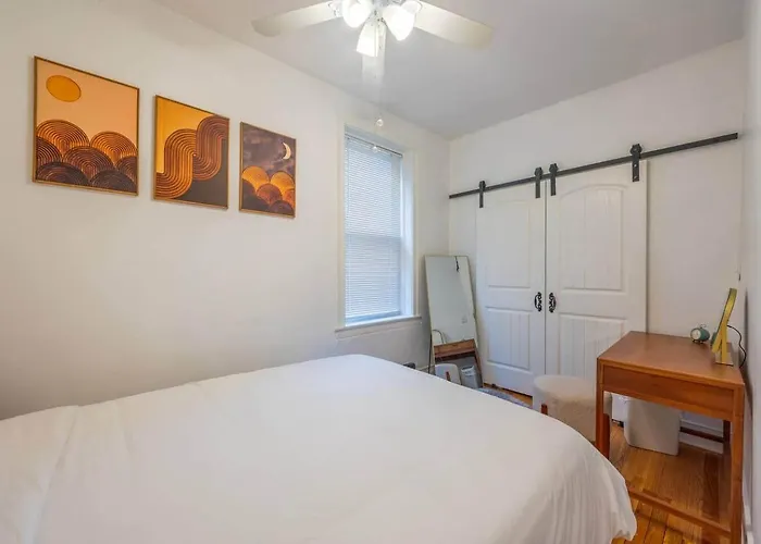 Modern 2br Avondale With Free Parking Near Cta Apartamento