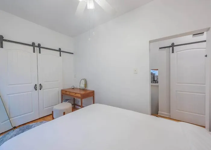 Modern 2br Avondale With Free Parking Near Cta Apartamento Chicago