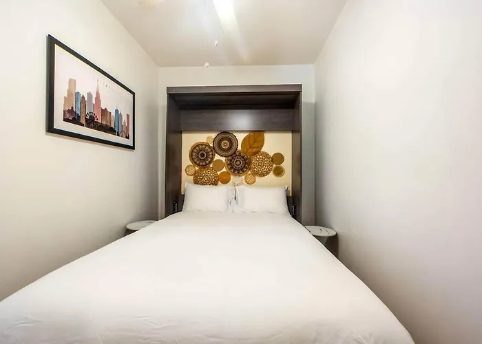 Modern 2br Avondale With Free Parking Near Cta